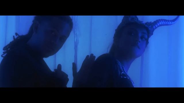 Esme - La Diabla Ft Juliebeth (Official Music Video) Bachata 2022 смотреть онлайн