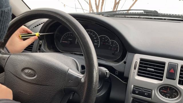 Замена ламп подсветки приборов Лада Приора смотреть онлайн