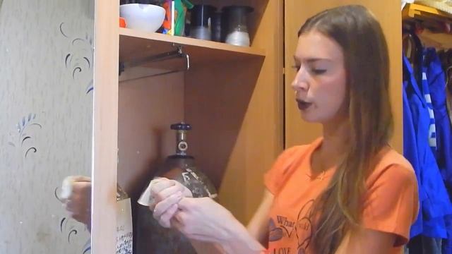 [ЛАЙФХАК] ШАР С КОНФЕТТИ. КАК БЕЗ ДОПОЛНИТЕЛЬНЫХ УСТРОЙСТВ СДЕЛАТЬ ШАР С КОНФЕТТИ СВОИМИ РУКАМИ смотреть онлайн