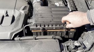 How to Replace a Air Filter in a Audi Q3! #audi