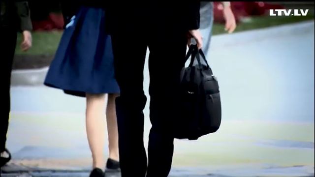 На службе у конфликта интересов смотреть онлайн