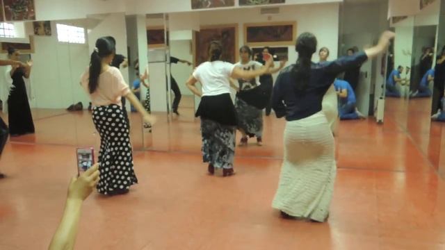 clase de tangos con la Moneta смотреть онлайн