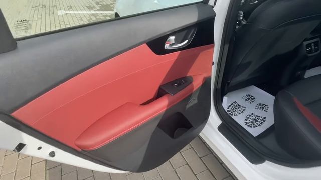 Kia Cerato смотреть онлайн