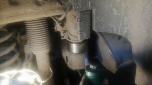 Замена гумиллагеров/сайлентблоков надрамника BMW X5 e53 без съемника