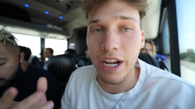 I Went To SUMMER CAMP With 100 THIEVES! *DREAM VACATION* смотреть онлайн