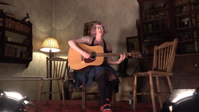 Alice Robinson - T Shirt/Meat Hook смотреть онлайн