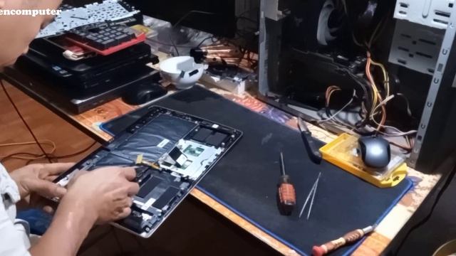 Remove, install, clean, replace keyboard, ram, replace hard drive on acer swift 3 df315-52 laptop смотреть онлайн