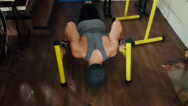 Pinoy over 40 being healthy. Maximizing Parallettes смотреть онлайн