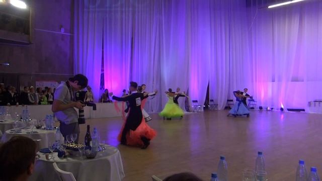 МолВзр С кл вен вальс смотреть онлайн