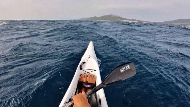 Getting used to the character of a Fenn Swordfish surfski смотреть онлайн