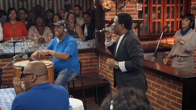 Neguinho Da Beija-Flor - O Neguinho E A Senhorita / O Campeão (Meu Time) смотреть онлайн