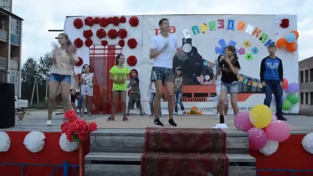 Флешмоб общий день Железнодорожника смотреть онлайн