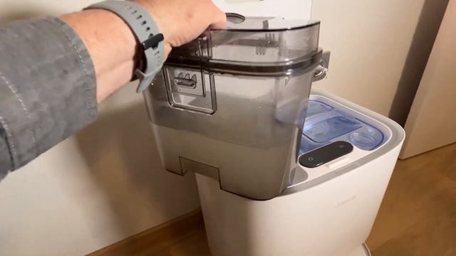 Dreame Bot W10: моющий робот пылесос с базой самоочистки | Обзор