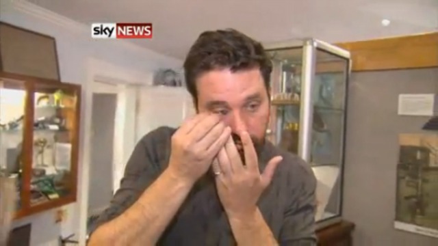 Режиссер снял фильм на камеру, встроенную в глаз смотреть онлайн