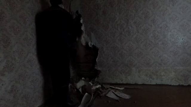 #3 Купили старый деревянный дом 1904г. Начало ремонта. Снятие дранки в комнате. Ч.1 смотреть онлайн