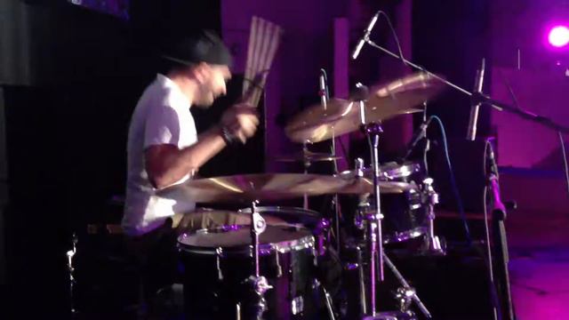 QNG - Любовь (Drums & Bass) Soundcheck in Vinnytsa смотреть онлайн