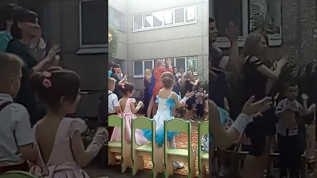 Танец в детском саду мама мария смотреть онлайн