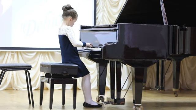 С. Майкапар "В садике" смотреть онлайн