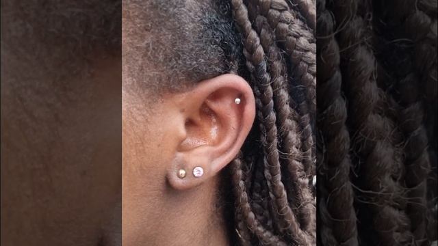 The Piercings. Helix Piercing by Ferry. www.thepiercings.eu / Insta:@thepierc смотреть онлайн