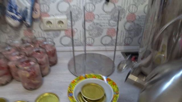 Тушенка из индейки. Консервы из сома в автоклаве. смотреть онлайн