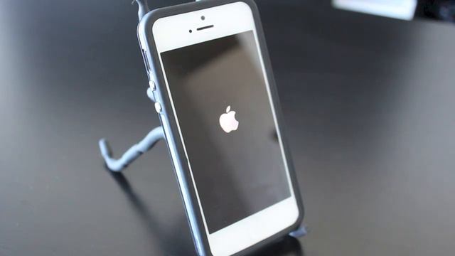 Frozen iPhone Fix - How To Hard Reset iPhone 5, 4s, 4, 3gs, iPad, iPod Touch смотреть онлайн