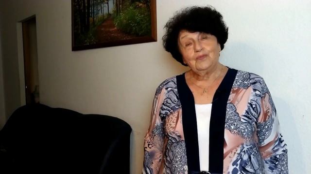 Стихи. Читает автор (Публикации: Зарубежные задворки, Эмигрантская лира...) | Елизавета Канибалоцка смотреть онлайн