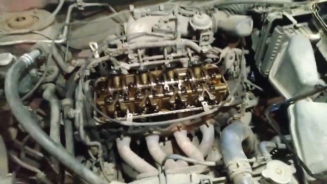 Замена прокладки клапанной крышки и ремонт. Mitsubishi Outlander 1 4g64 американец MD310913 смотреть онлайн