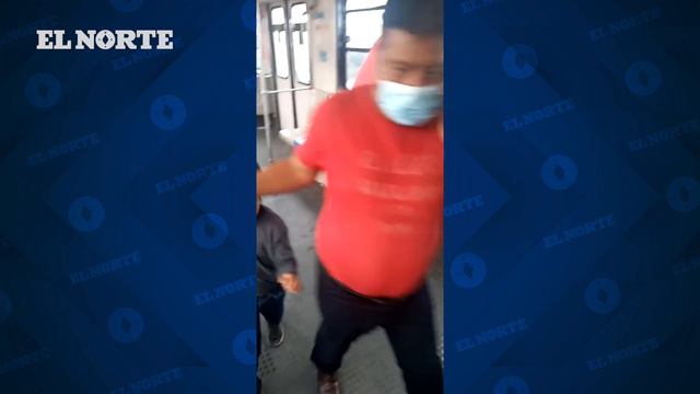 Orina hombre en vagón del Metro | Monterrey смотреть онлайн