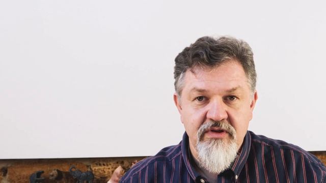 Он все понимает быстрее других, у него мнение по любому поводу и вы его не переспорите. Что делать? смотреть онлайн