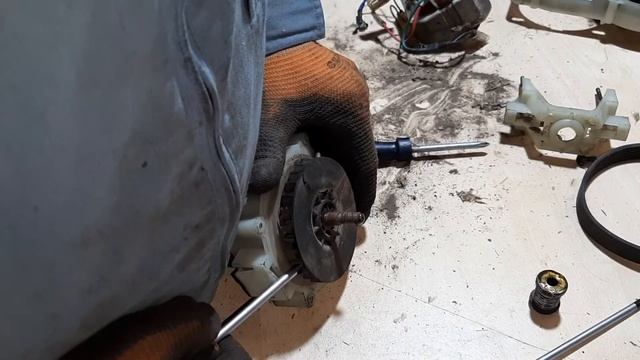 Газонокосилка Bavaria  гудит, но не крутит  -РЕМОНТ.