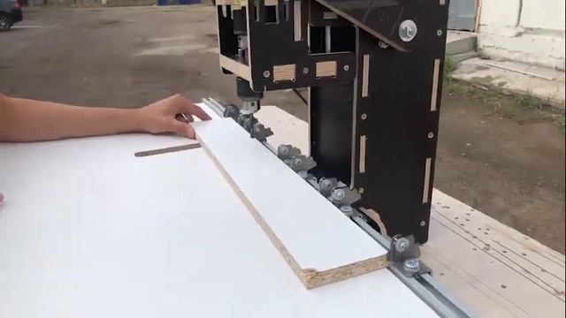 Вертикальный присадочный станок. смотреть онлайн