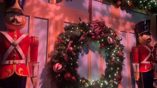 Рождественское путешествие в Macy's 2021: Встреча с Сантой и чудеса смотреть онлайн