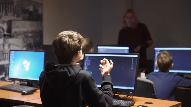 Программирование игр на Python. Школа CODDY смотреть онлайн