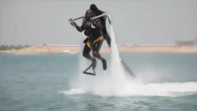 В США создан водный летающий ранец смотреть онлайн