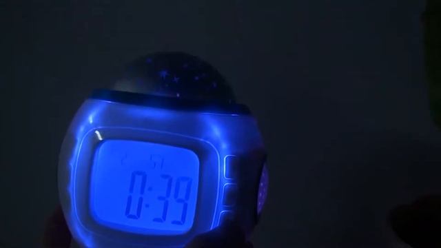 Часы с колыбельной и проектором ночного неба c Aliexpress смотреть онлайн