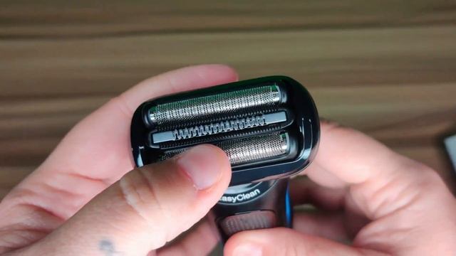 Braun Easy Clean Series 5 Mens Electric Razor смотреть онлайн