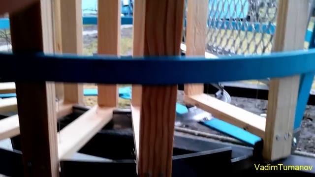 Пчеловодство Переделал медогонку  промежуточное видео Beekeeping