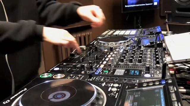 Radio Record: Bass House - L1ke & Repost Guest Mix