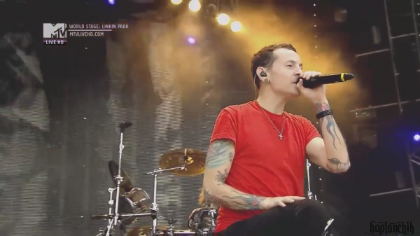 Linkin Park - Breaking The Habit (Live In Red Square) (2011)