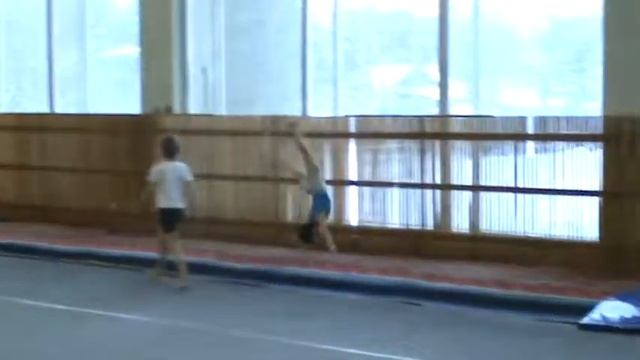 Тренировка СДЮШОР "Юность Москвы" - Акробатика смотреть онлайн