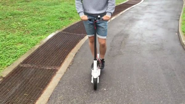 Электросамокат Xiaomi Mijia против гироскутера Kiwano: обзор от Electrostreet.ru