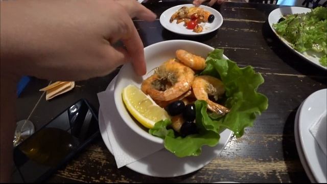 ✔Выходные в Ялте. Небольшая ПРОГУЛКА. Захотели КРЕВЕТОСЫ ? смотреть онлайн