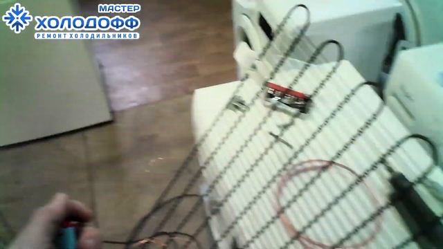 Установка навесного испарителя в холодильную камеру холодильника BEKO. смотреть онлайн