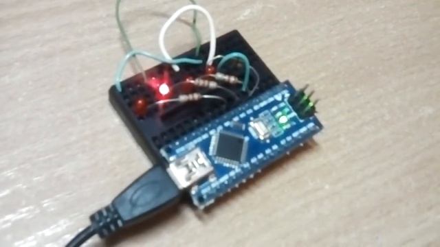 Бегущие огни на Arduino | LED blinker on Arduino смотреть онлайн
