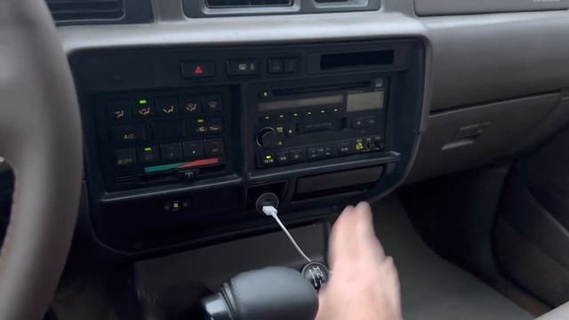 430,000 miles Toyota Land Cruiser 80 series still runs like a champ. смотреть онлайн
