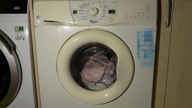 Whirlpool 6th Sense AWM8123 - Cotton Pre Wash