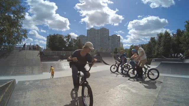 easy bmx tricks - скейтпарк Алтуфьево 20170806 смотреть онлайн