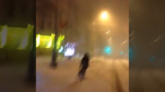 В мае на лыжах по проспекту Мира! смотреть онлайн