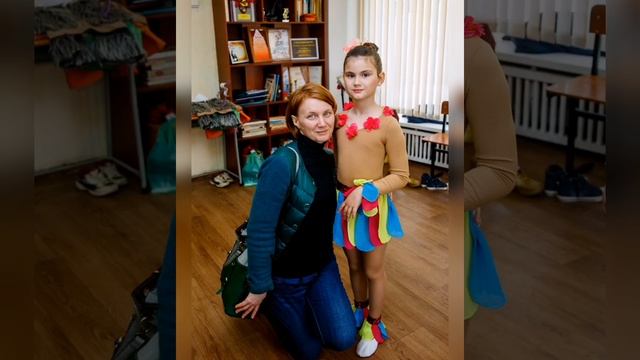 С Днём Матери! (Плясунья) смотреть онлайн