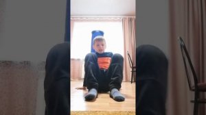 как научиться делать сальто назад на кравате и на полу